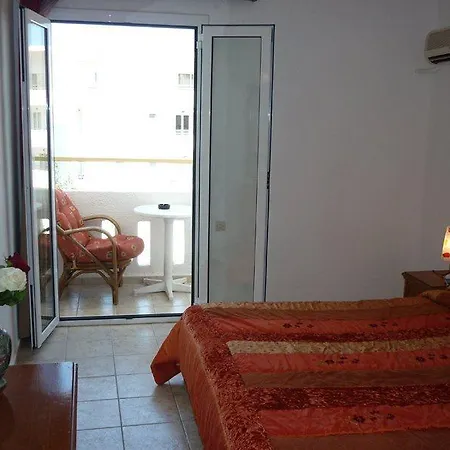 Pela Maria (adults Only) 3*