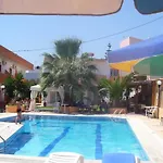 Pela Maria (adults Only) 3*